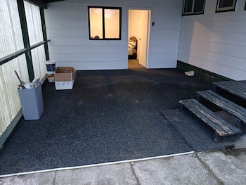 1 Double Beds Studio 95 Aquirus Drive,,2 star