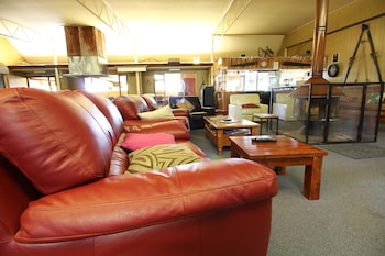 snowy mountains resort and function centre