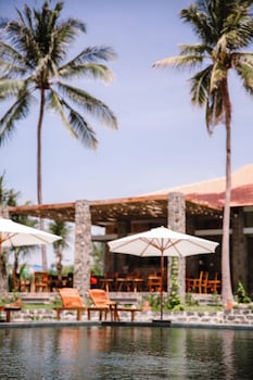 Charm Hon Rom Villas Resort,,3 star