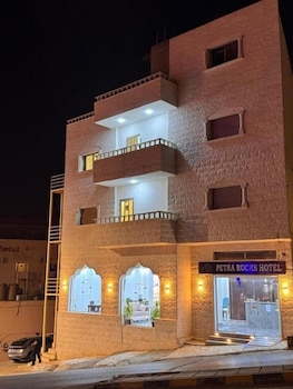 petra rocks hotel