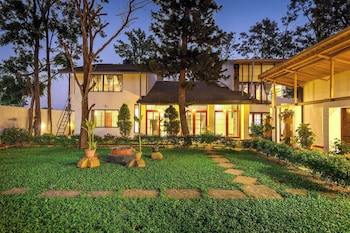 Azura Villa By Stayjade,,3 star