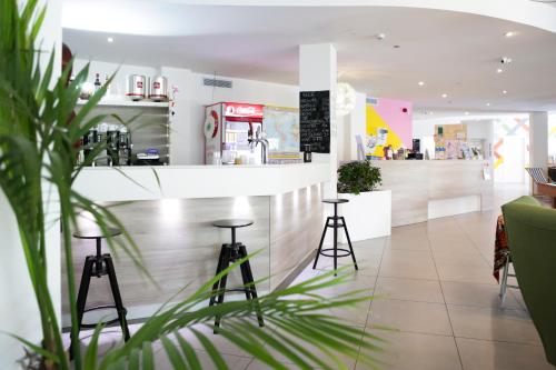 meet gardalake hostel