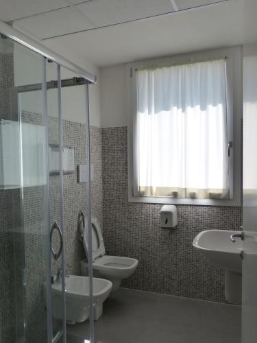 meet gardalake hostel