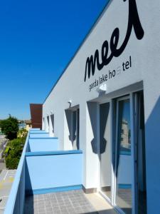 meet gardalake hostel