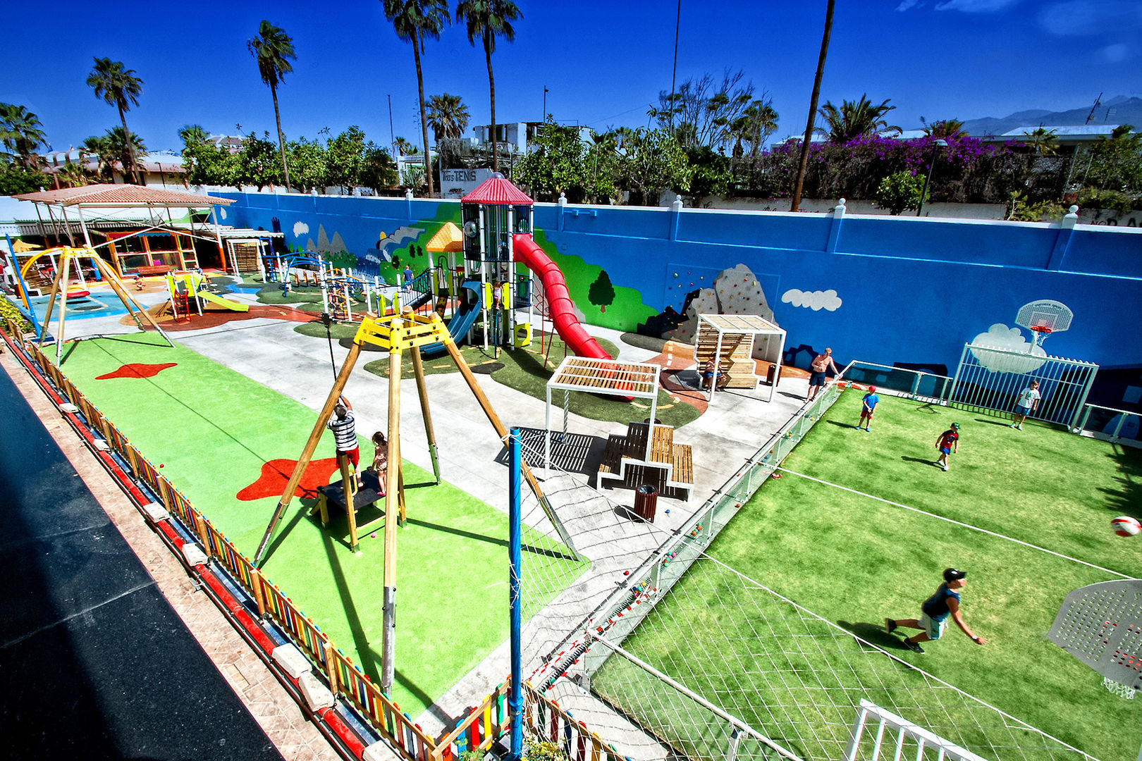 spring hotel bitacora