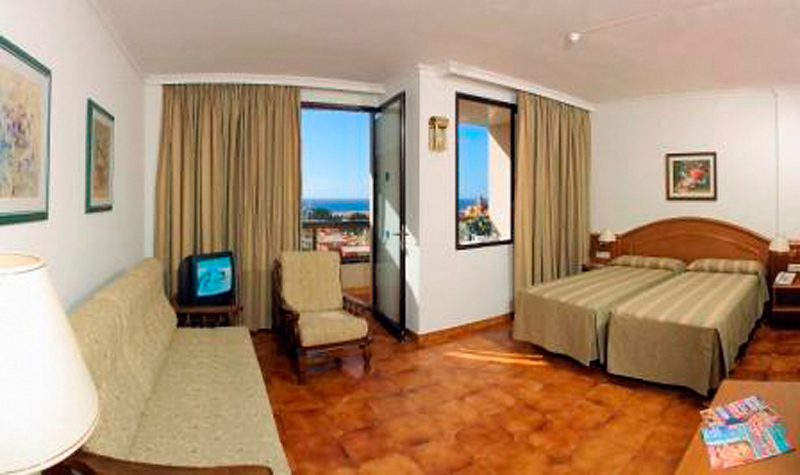 spring hotel bitacora