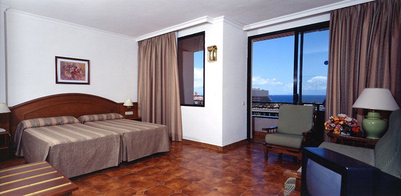 spring hotel bitacora
