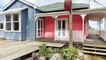 Top Hill House,,4 star
