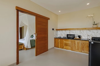 Pelana Ubud Villa,,4 star