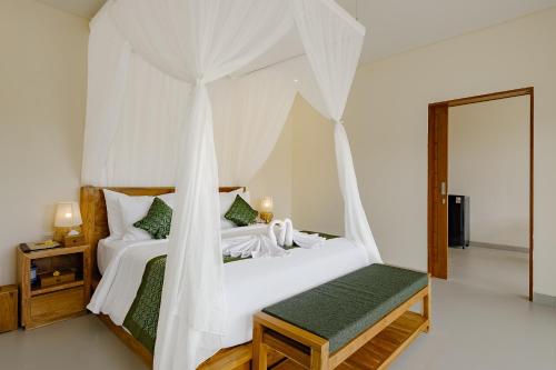 pelana ubud villa