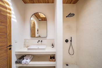Villa Sunny Day Suites Uluwatu,Jalan Umpeng Sari,3 star