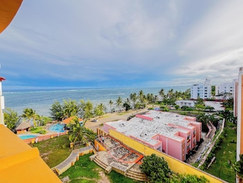 Kuzuri Kwetu Beachfront Apartments,,4 star