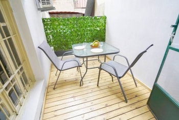 boho studios and apts in mar mikhael