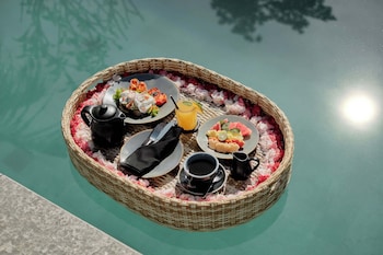 kubu cemcem mesari private villas