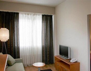 Hotel Raahen Hovi,Kirkkokatu 28,3 star