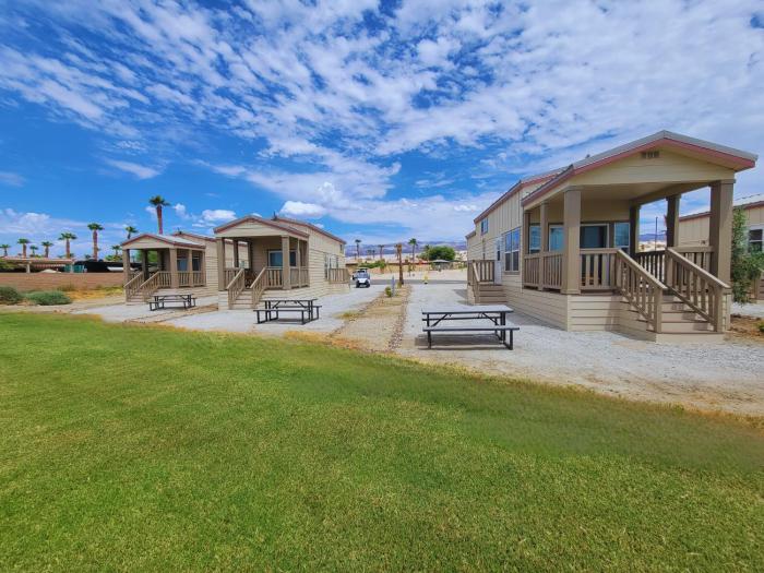 coachella lakes rv resort