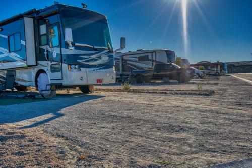coachella lakes rv resort