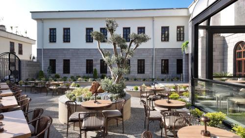 rempart hotel