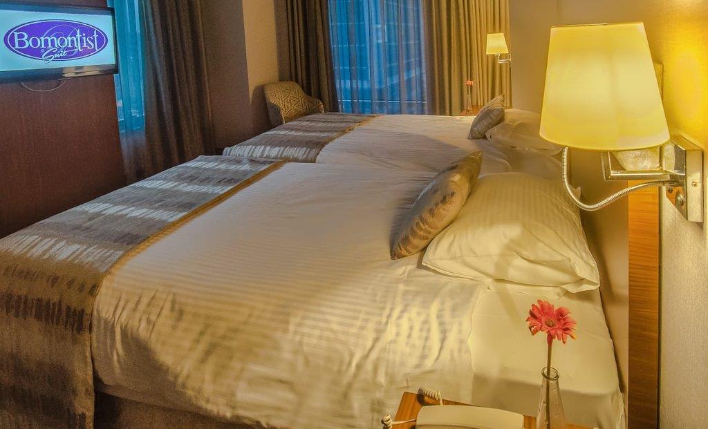 discovery hotel