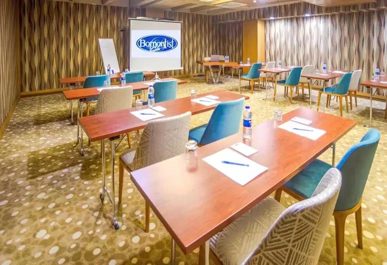 discovery hotel