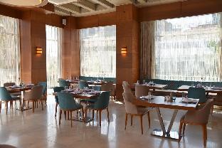 discovery hotel
