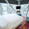 discovery hotel