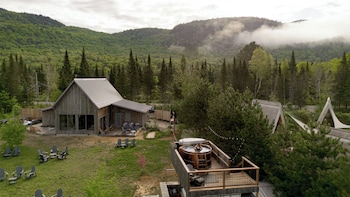 Farouche Tremblant,,4 star