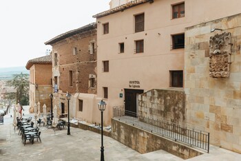 Hostel Albergue La Iglesia,,2 star
