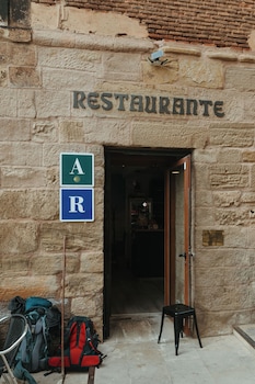 Hostel Albergue La Iglesia,,2 star