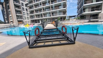 the diamond incity luxury suites by cozy
