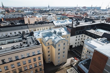 cozy studio in kamppi with perfect location