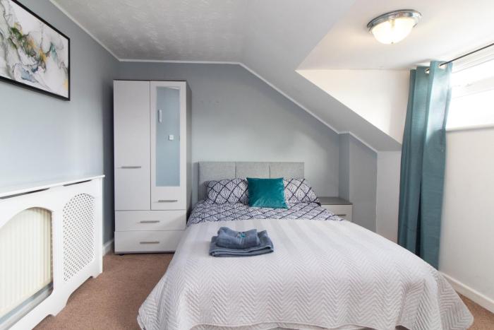 thornbury guest house room 8
