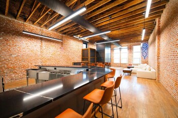 Sky Lofts,,3 star