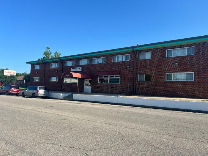 economy inn