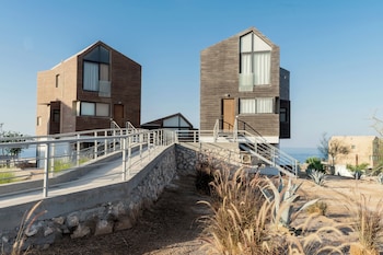stayr somabay bay life home rentals