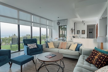 stayr somabay bay life home rentals