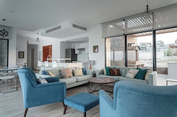 stayr somabay bay life home rentals