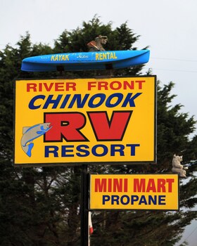 Chinook Rv Resort,,2 star