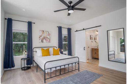 vibrant 4br 3ba oasis near happy downtown