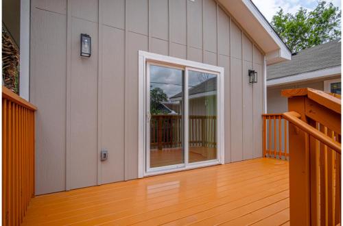 vibrant 4br 3ba oasis near happy downtown