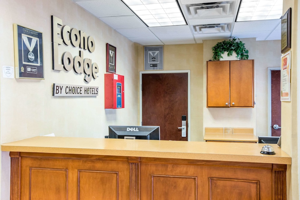 econo lodge