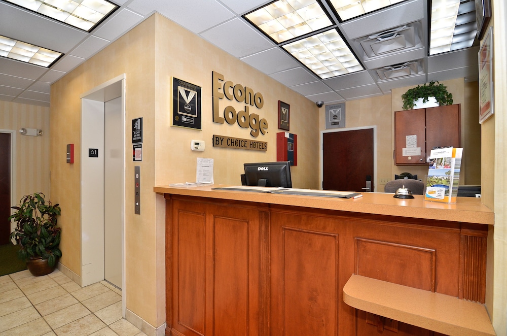 econo lodge
