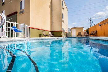 econo lodge