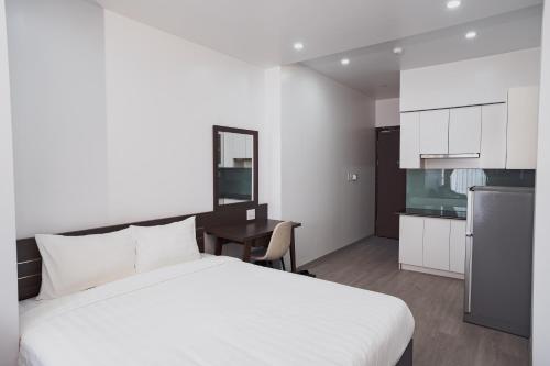 the eastern hotel and apartment