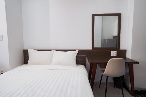 the eastern hotel and apartment