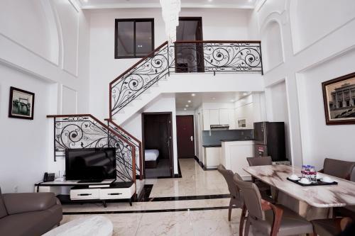 the eastern hotel and apartment