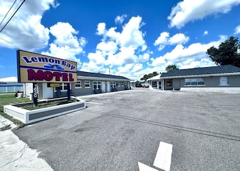 lemon bay motel