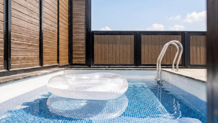buan cordelia pool villa pension