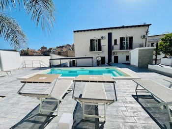 suite costa sicana