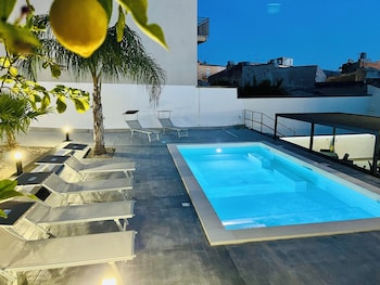 suite costa sicana